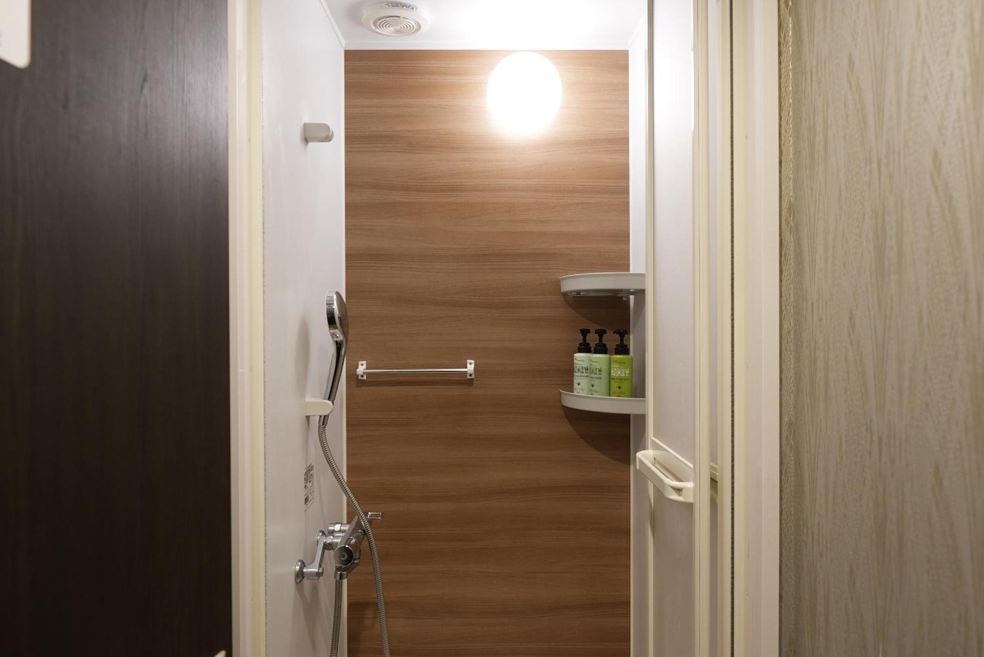 Hotel Tomariya Ueno Tokio Buitenkant foto