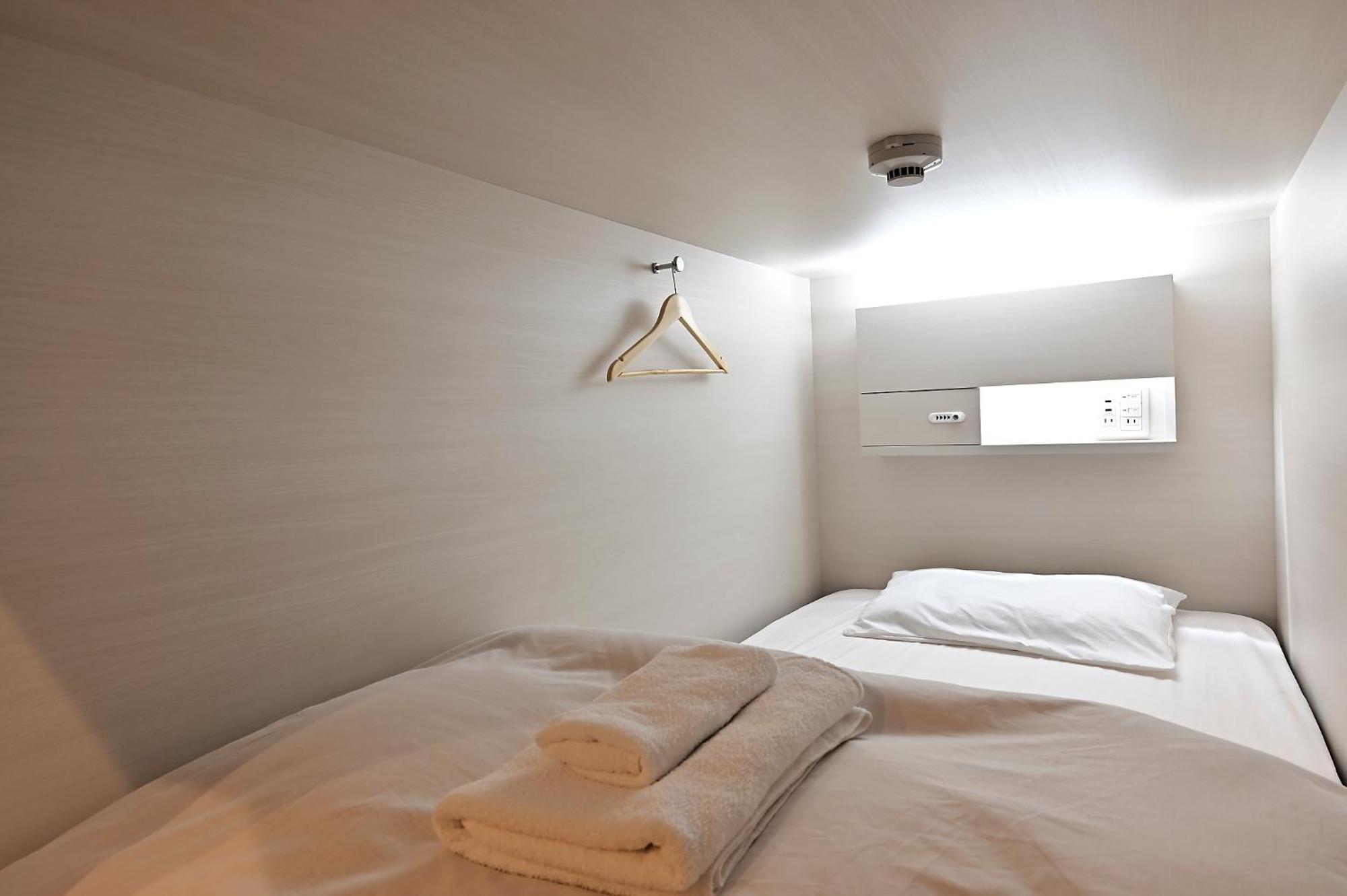 Hotel Tomariya Ueno Tokio Buitenkant foto